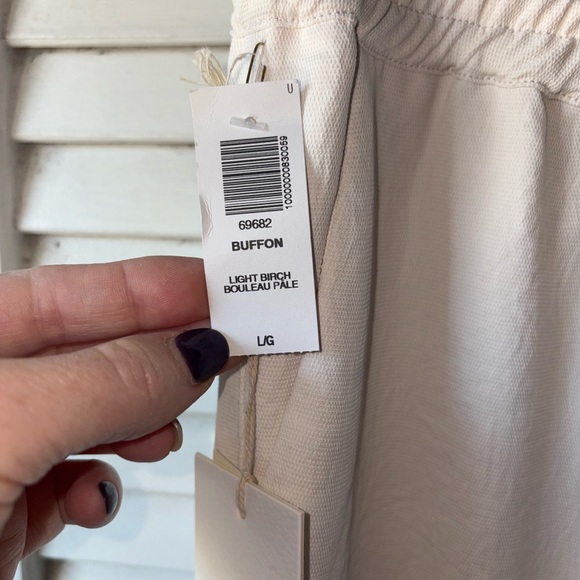 Wilfred Buffon Pants Light Birch Aritzia NWT Size L - Picture 6 of 8